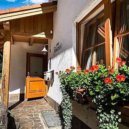 Hotell Ubernachten Sie In